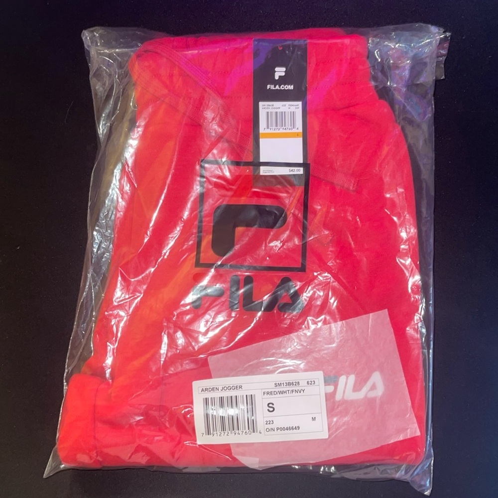 Fila Joggers NWT